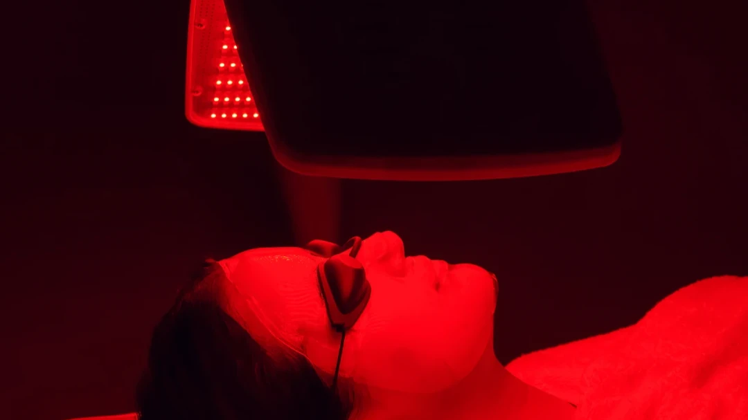 LED red light therapy